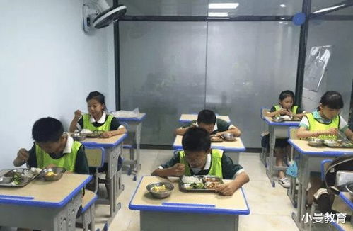 中小學(xué)課后服務(wù)全覆蓋 家長是否需額外付費(fèi)引關(guān)注