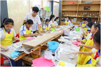 課后服務(wù)、午餐午休全覆蓋！深圳打造有溫度的教育，讓學(xué)生課后看護(hù)服務(wù)更貼心